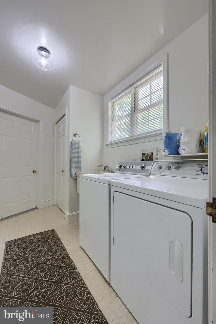 139 Joanna Road photo 44