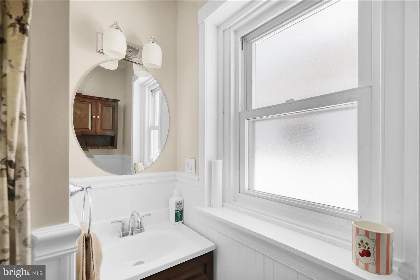 106 Reading Avenue photo 17