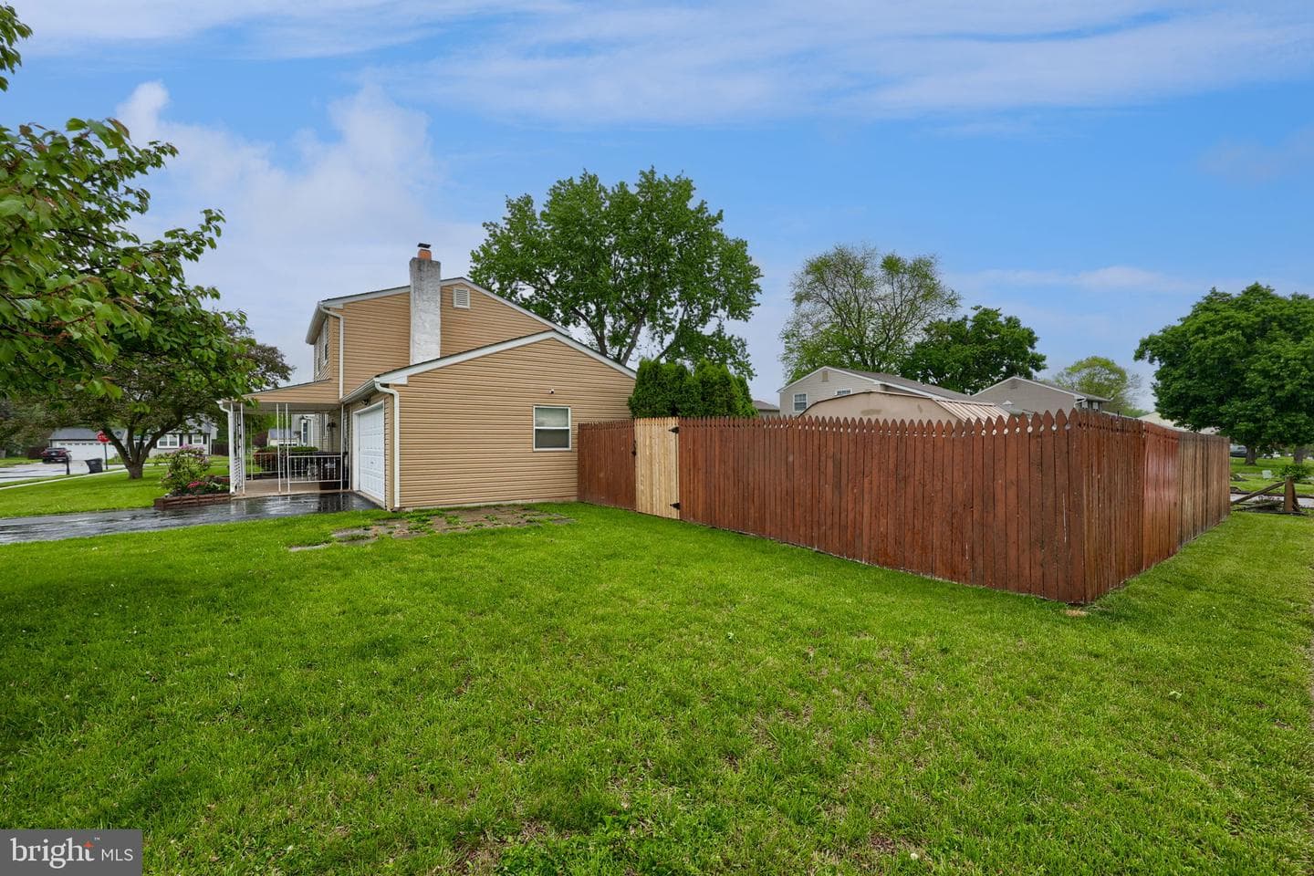 465 Moonflower Avenue photo 6