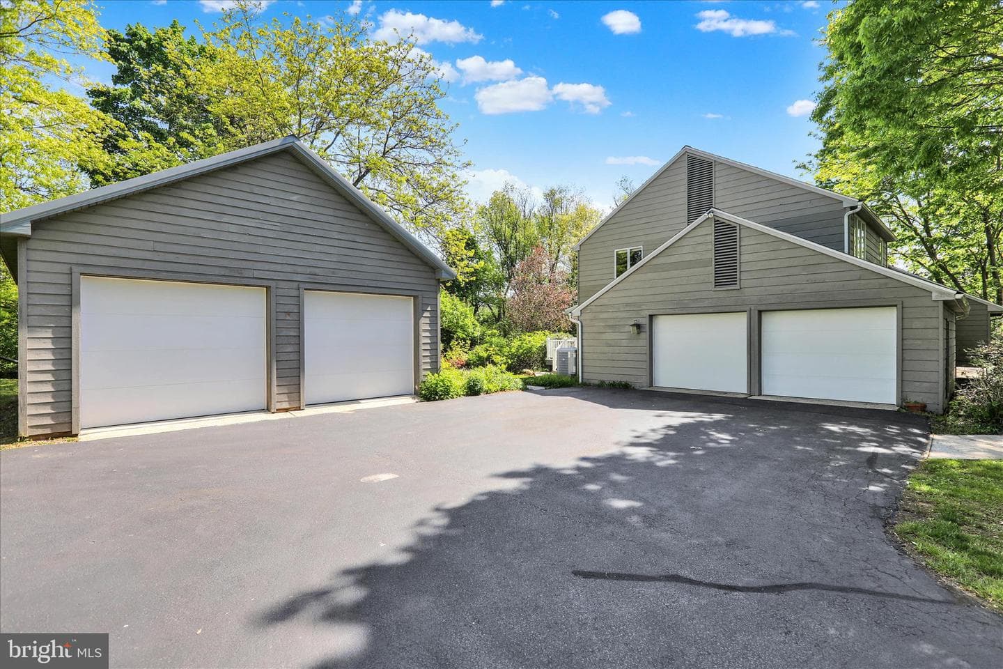 637 Scenic Drive photo 5