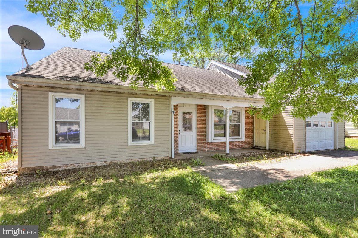 4477 Pheasant Run photo 3