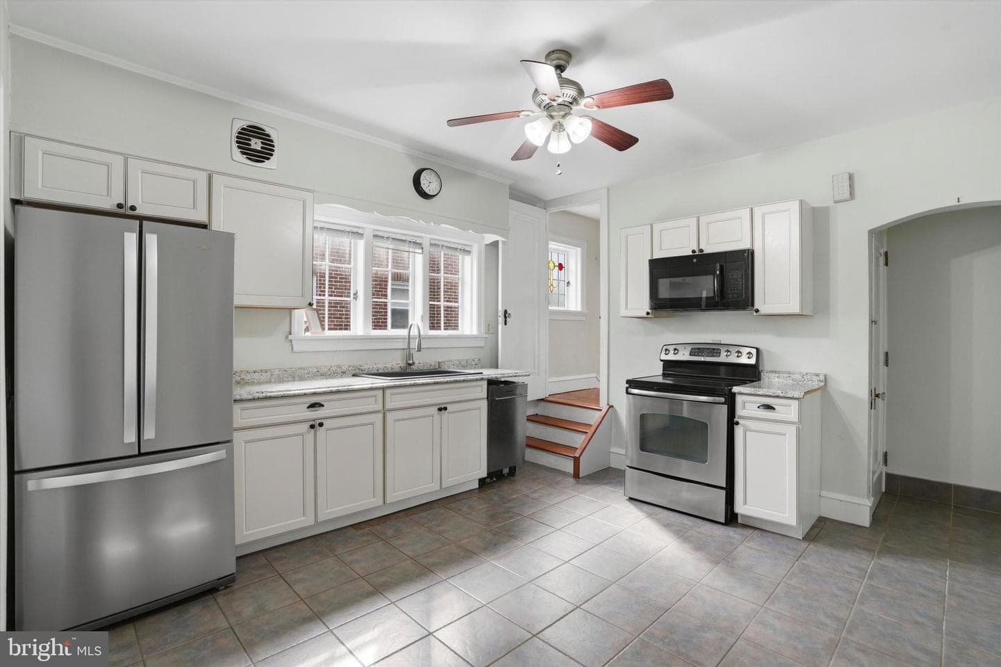 401 W Lancaster Ave photo 12