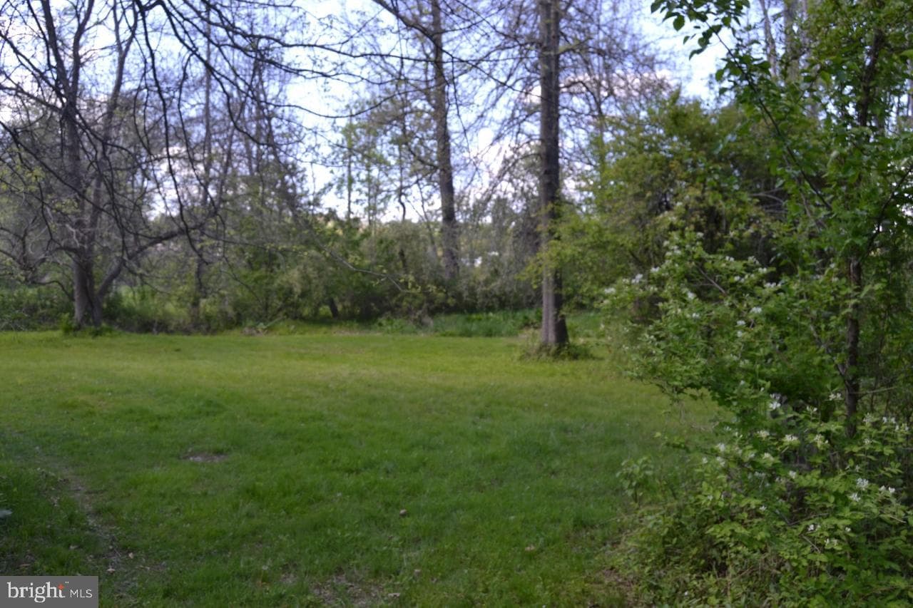 1045 Route 100 photo 14