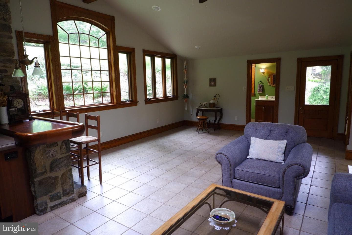 318 N Galen Hall Road photo 13