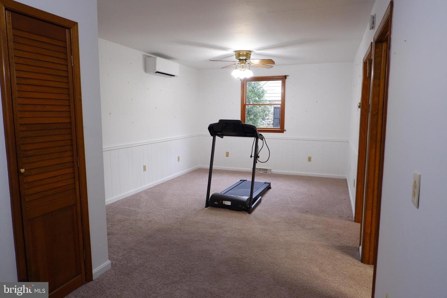 318 N Galen Hall Road photo 29