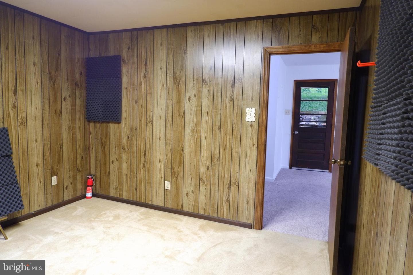 318 N Galen Hall Road photo 32
