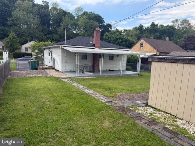 2230 Monroe photo 6