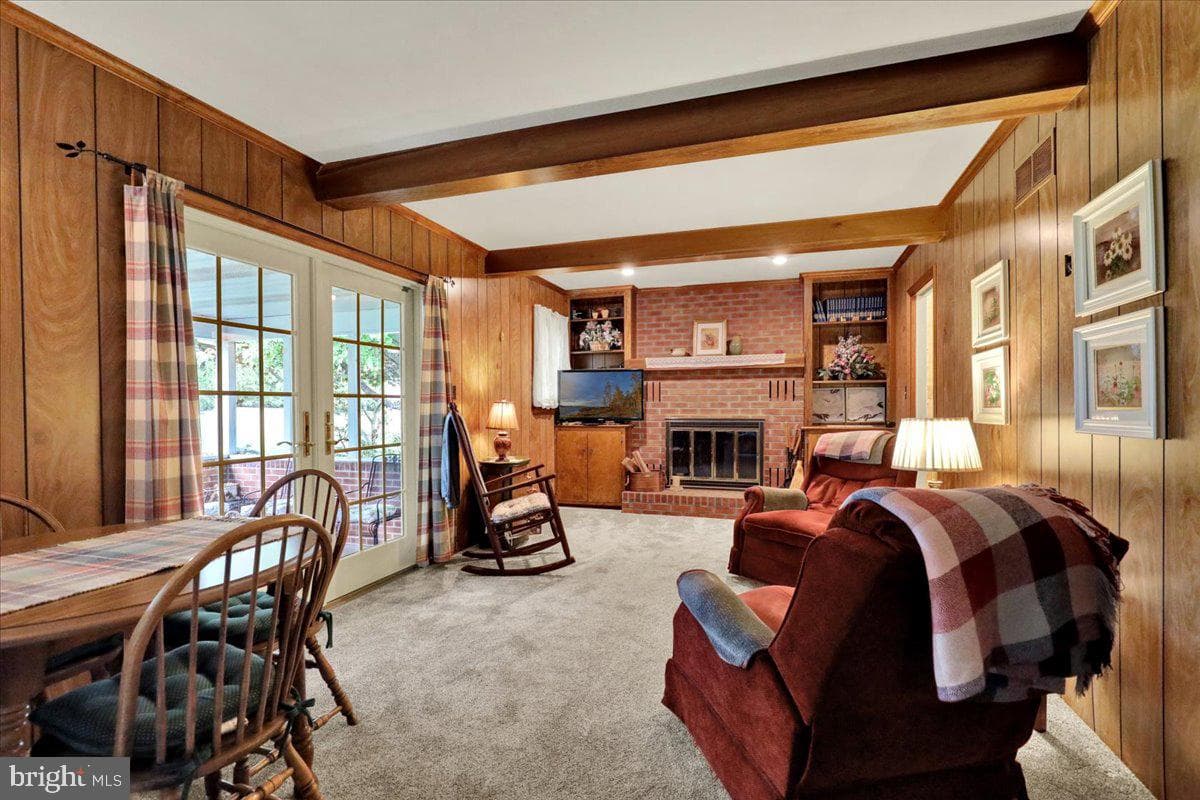 1645 Reading Boulevard photo 18
