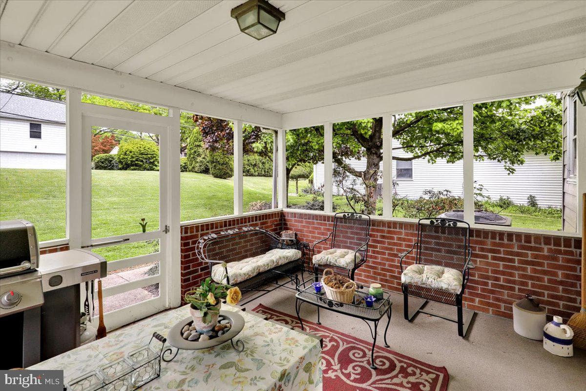 1645 Reading Boulevard photo 34