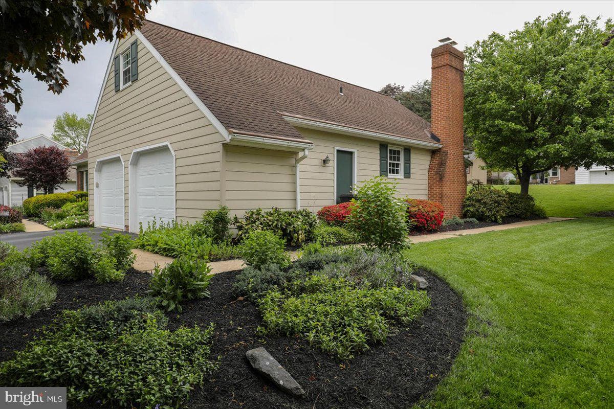 1645 Reading Boulevard photo 39