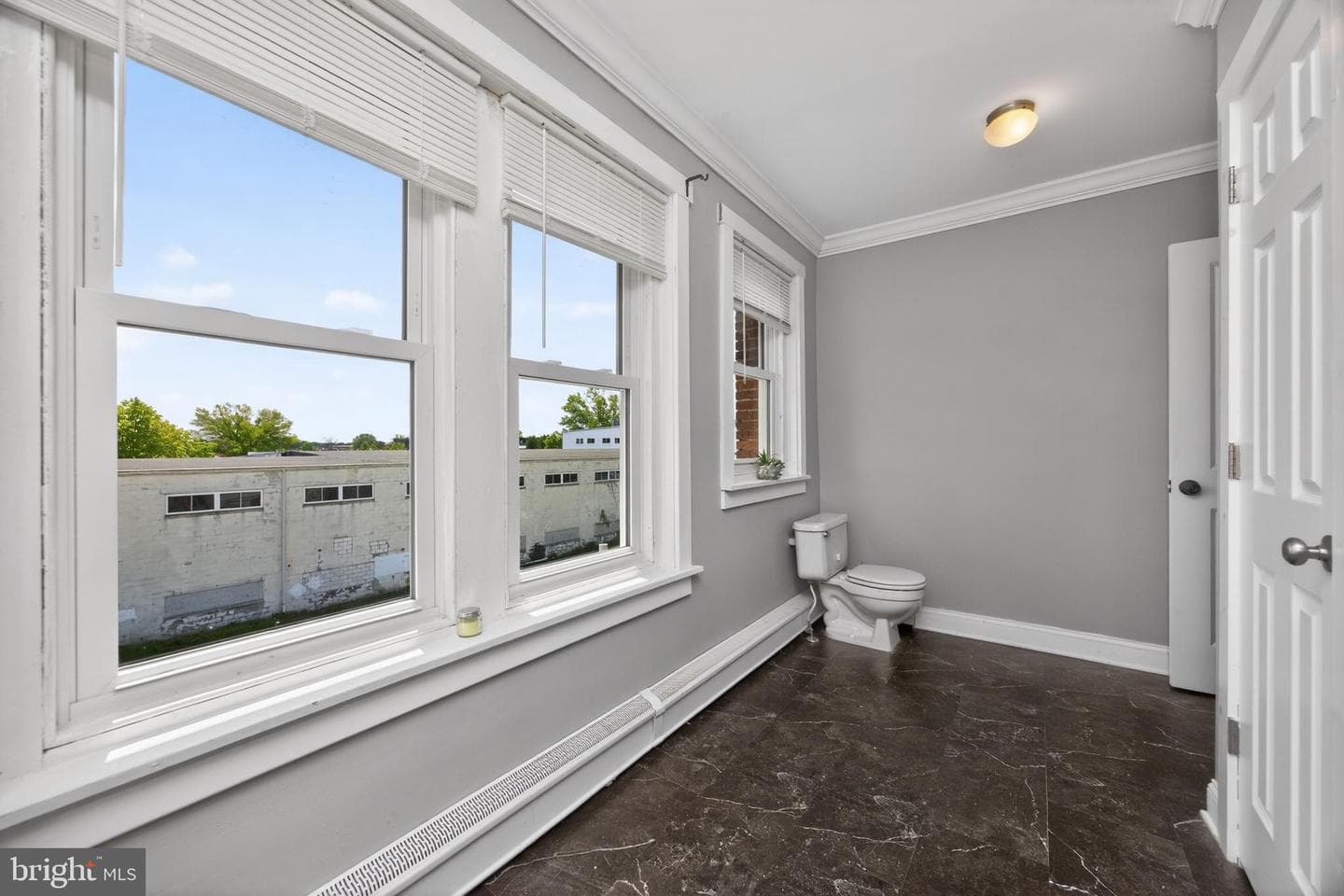 124 S Franklin Street photo 20
