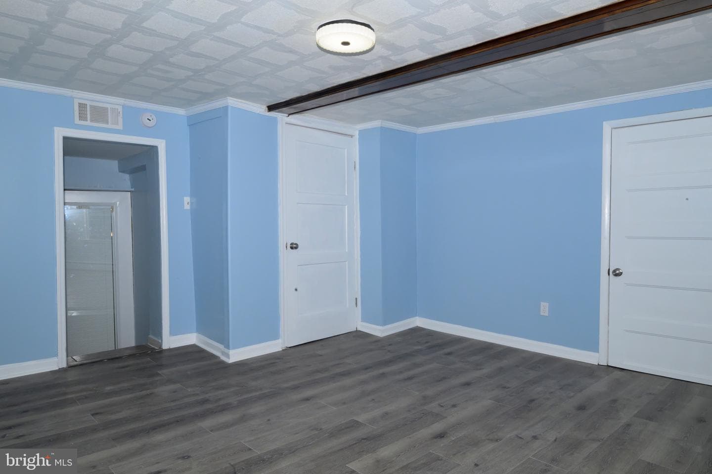 230 N Main Street photo 18