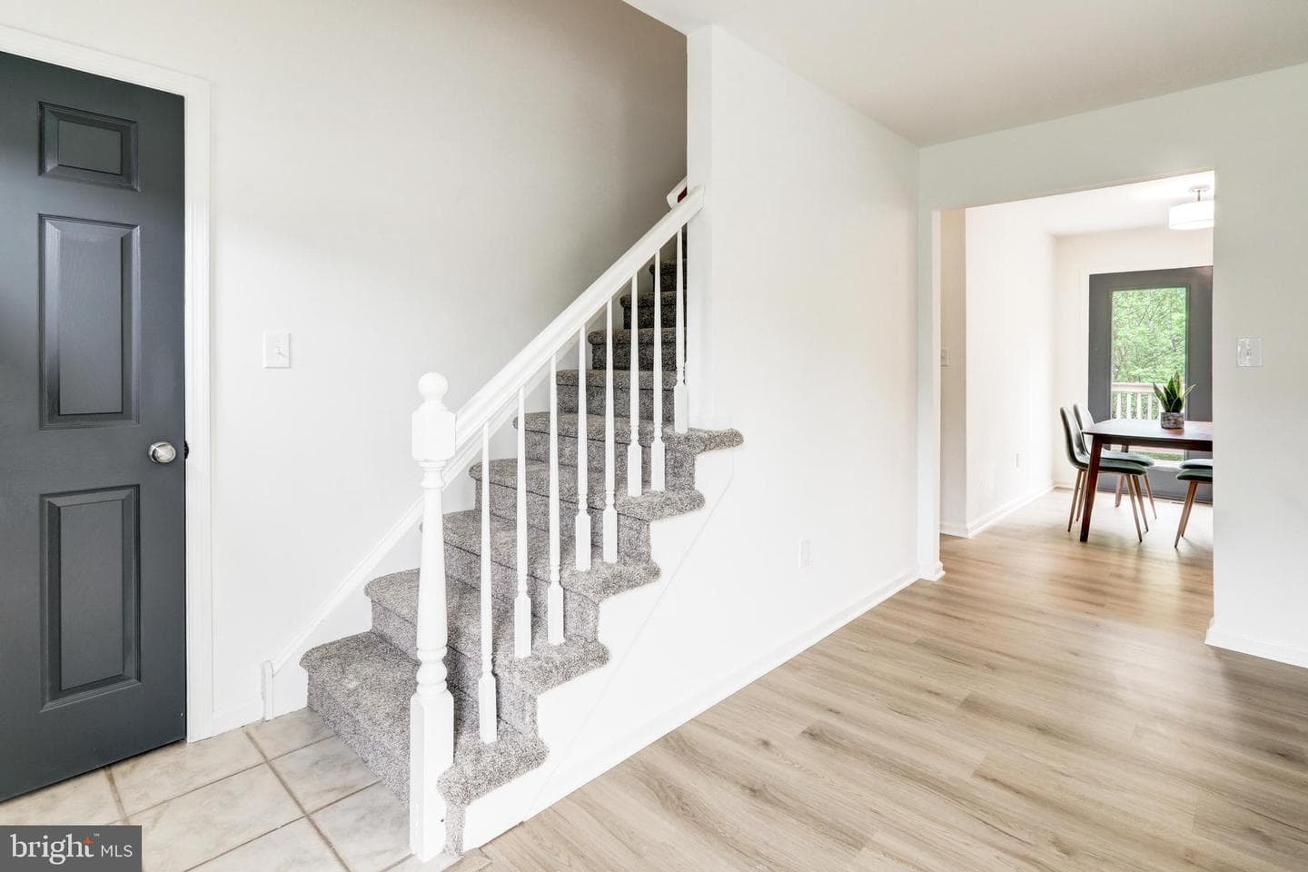 338 Dogwood Ln photo 5