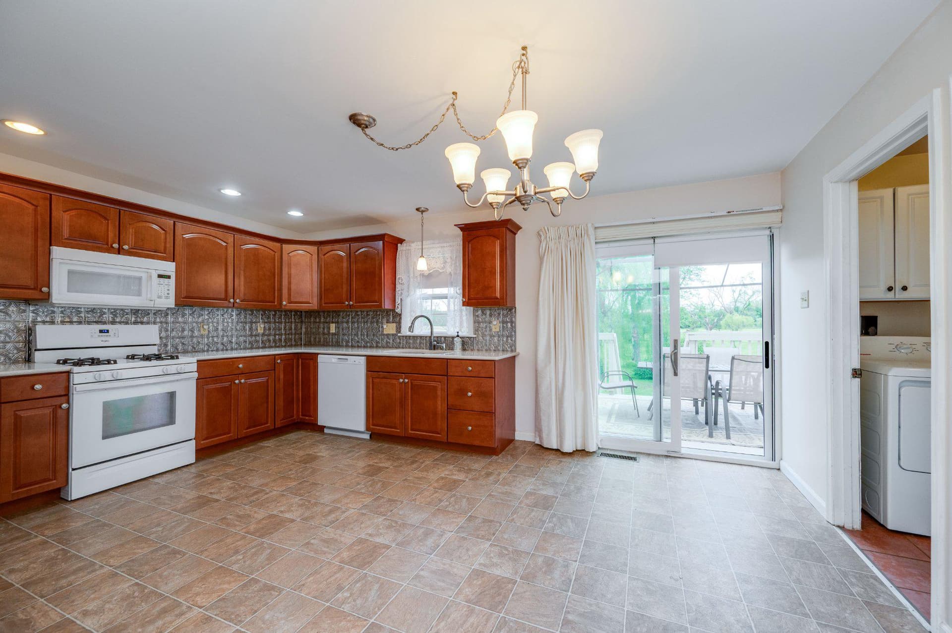 181 Valley Road photo 9