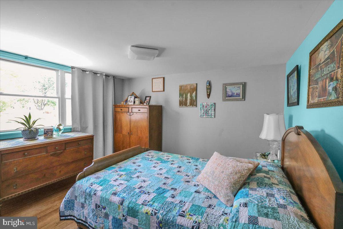 522 Florida Avenue photo 18