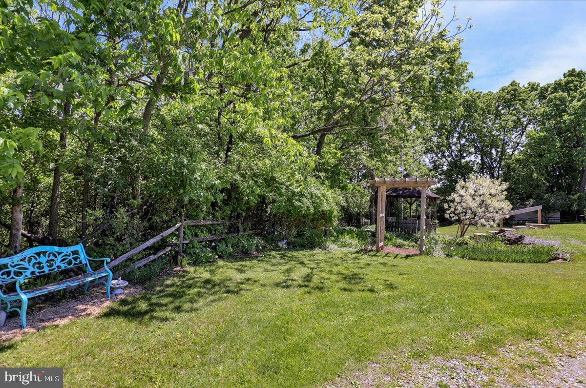 522 Florida Avenue photo 30