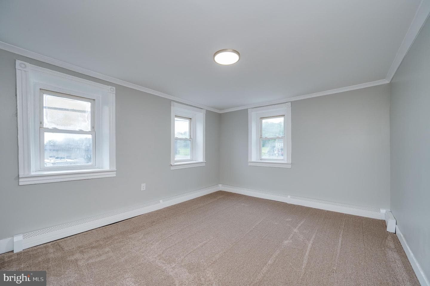 467 Hill Rd photo 18