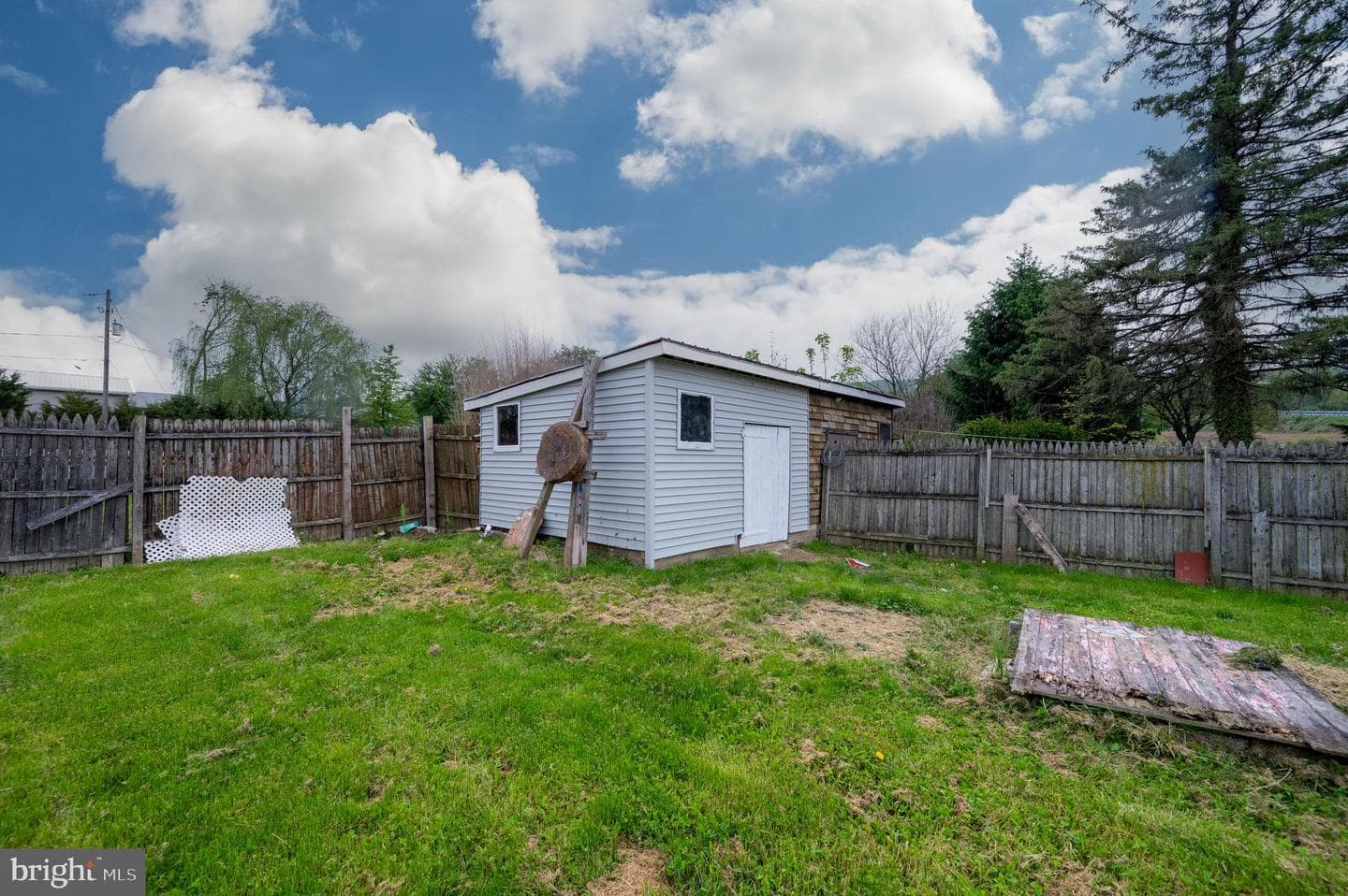 467 Hill Rd photo 31