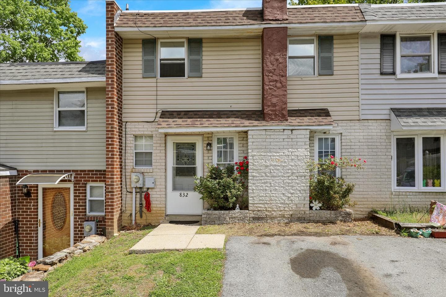 832 Possum Lane photo 2