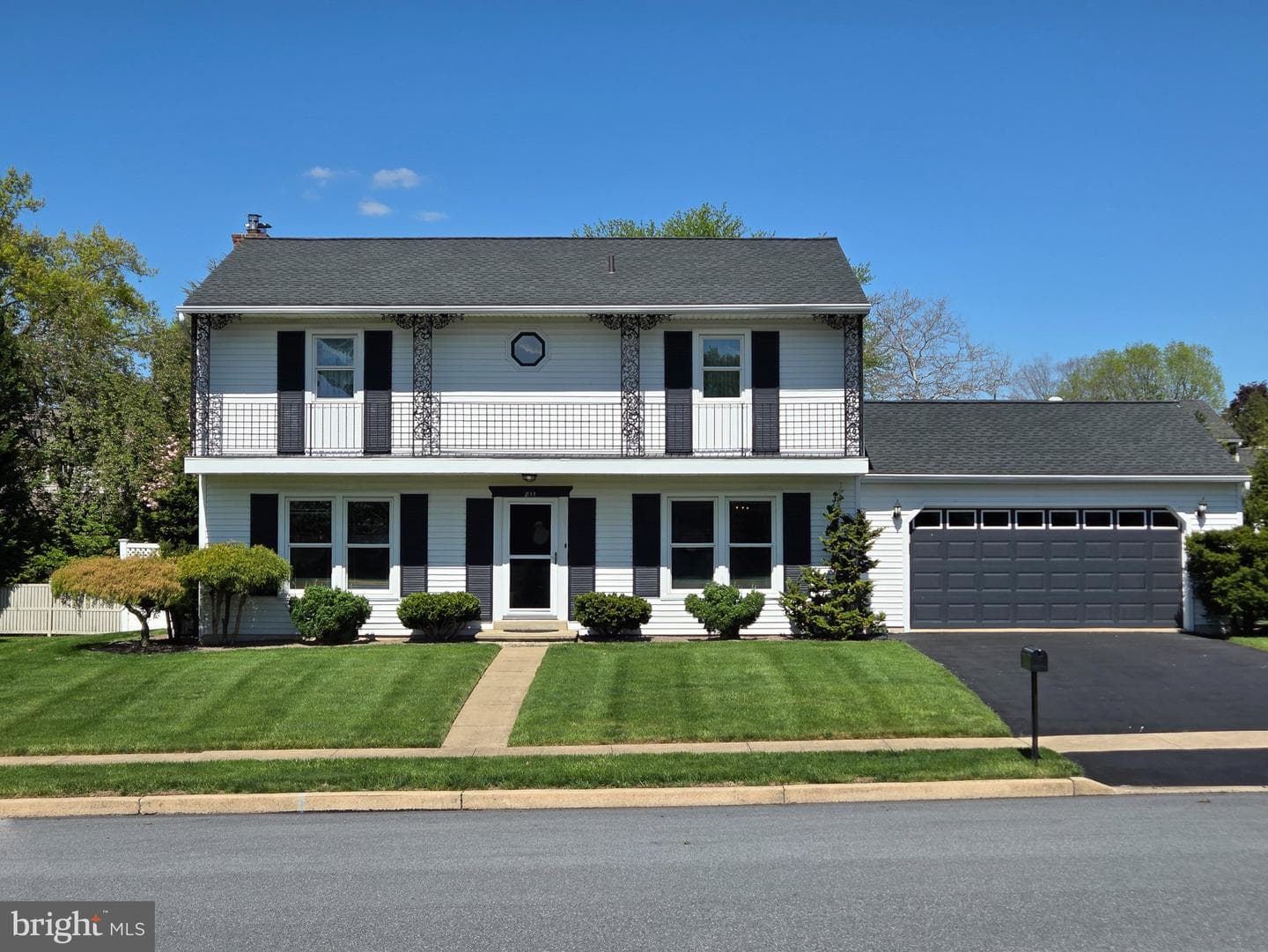 811 Carman Drive photo 2
