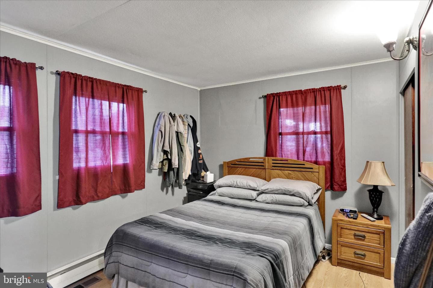 227 E Noble Avenue photo 9