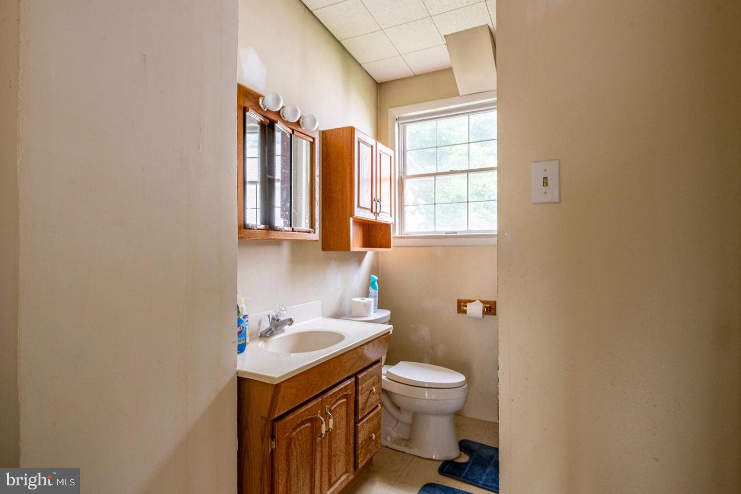 209 W Franklin Street photo 13