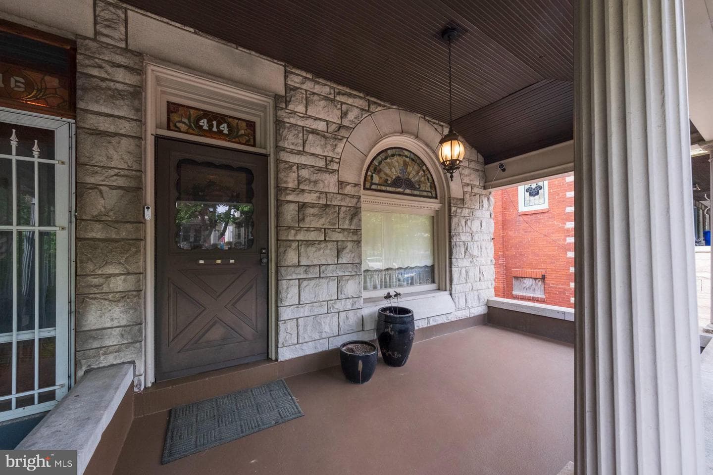 414 Spring St photo 2