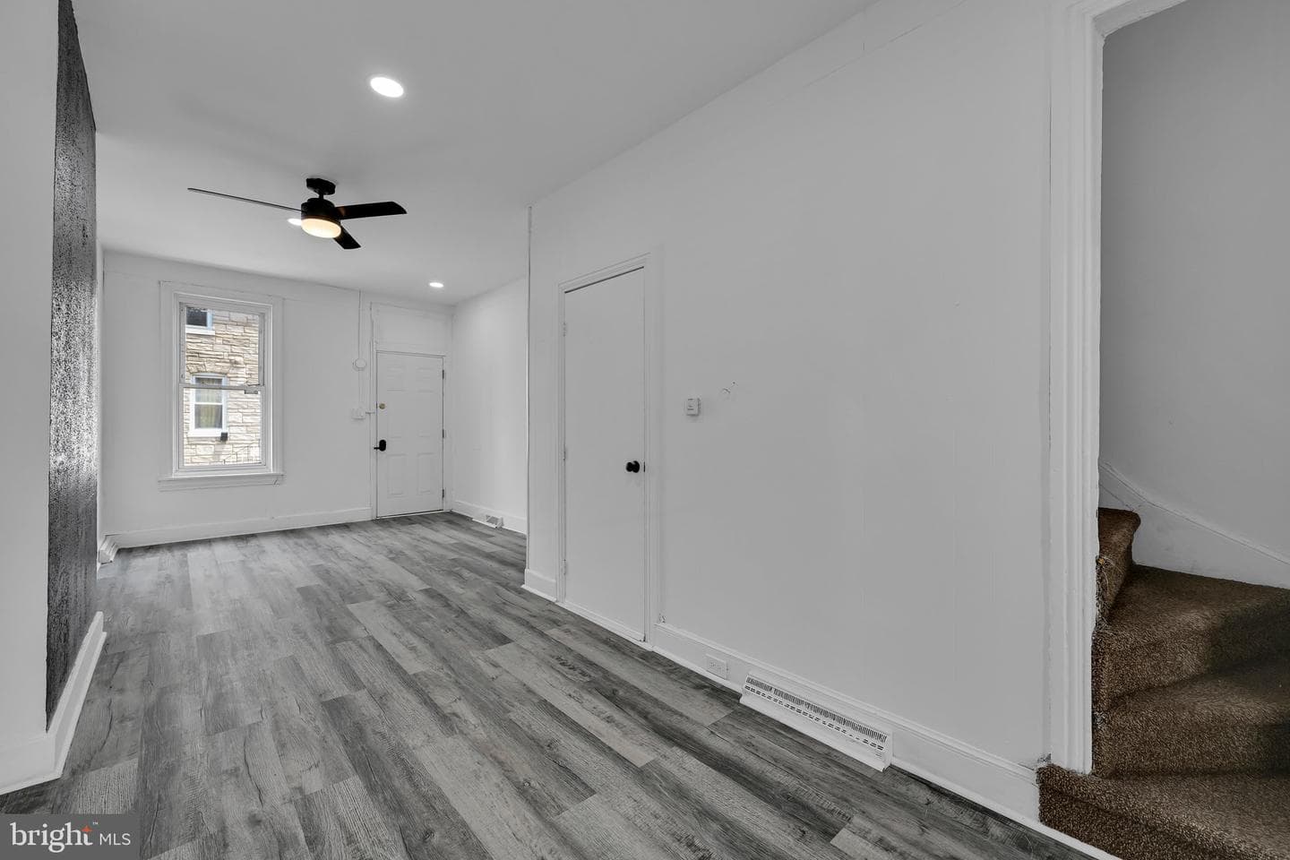 650 Mulberry St photo 10