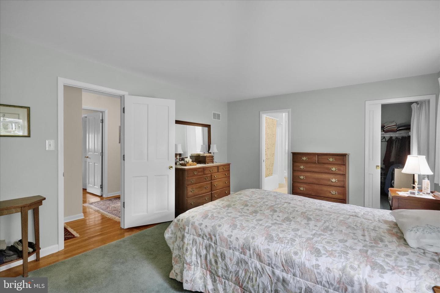 1818 Squire Court photo 13