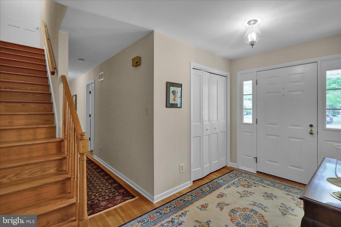 1818 Squire Court photo 4