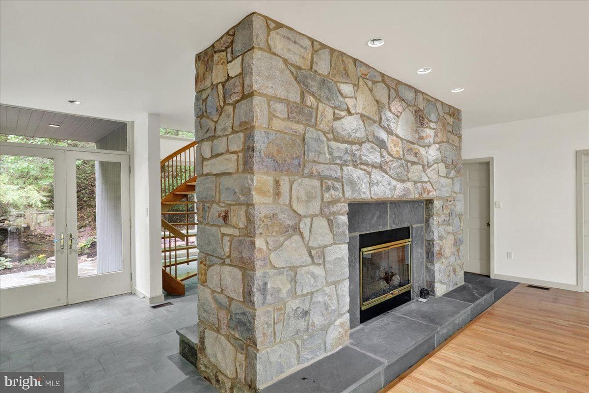 8 Wyndham Hill Drive photo 16