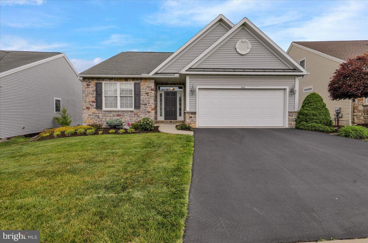 415 Westbury Drive photo 35