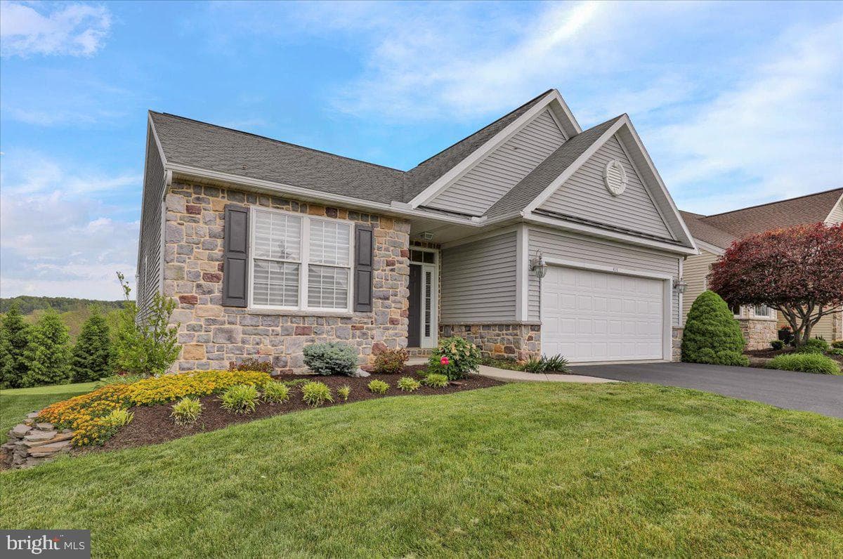 415 Westbury Drive photo 36
