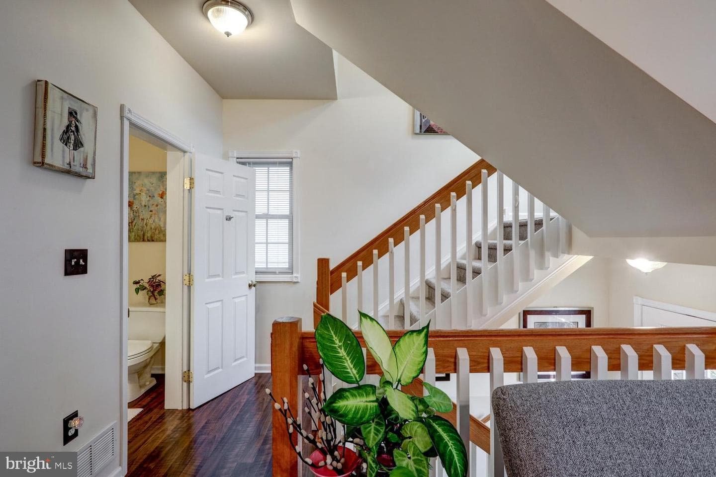 2111 Fairview Street photo 7