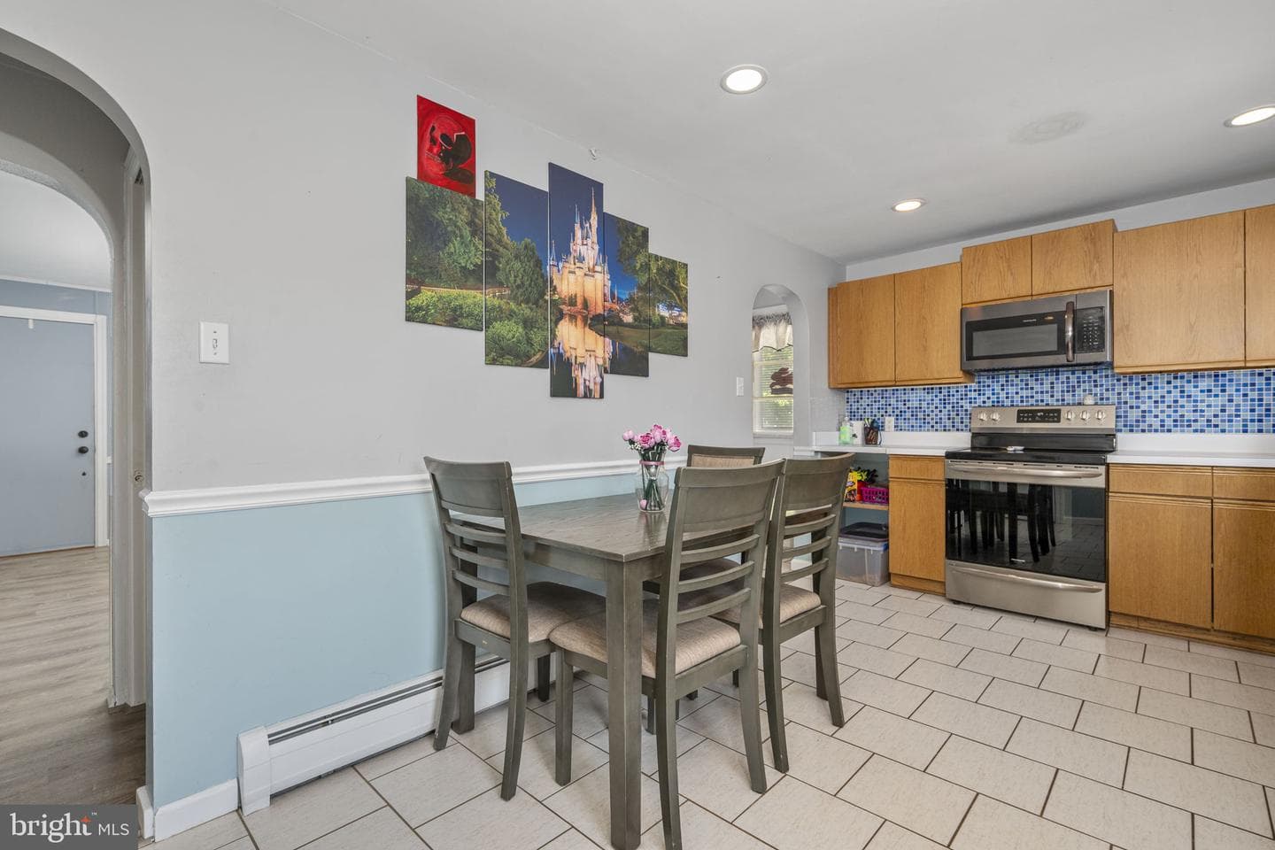 810 E Bellevue Avenue photo 18