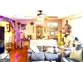 1306 Whitfield Blvd photo 8