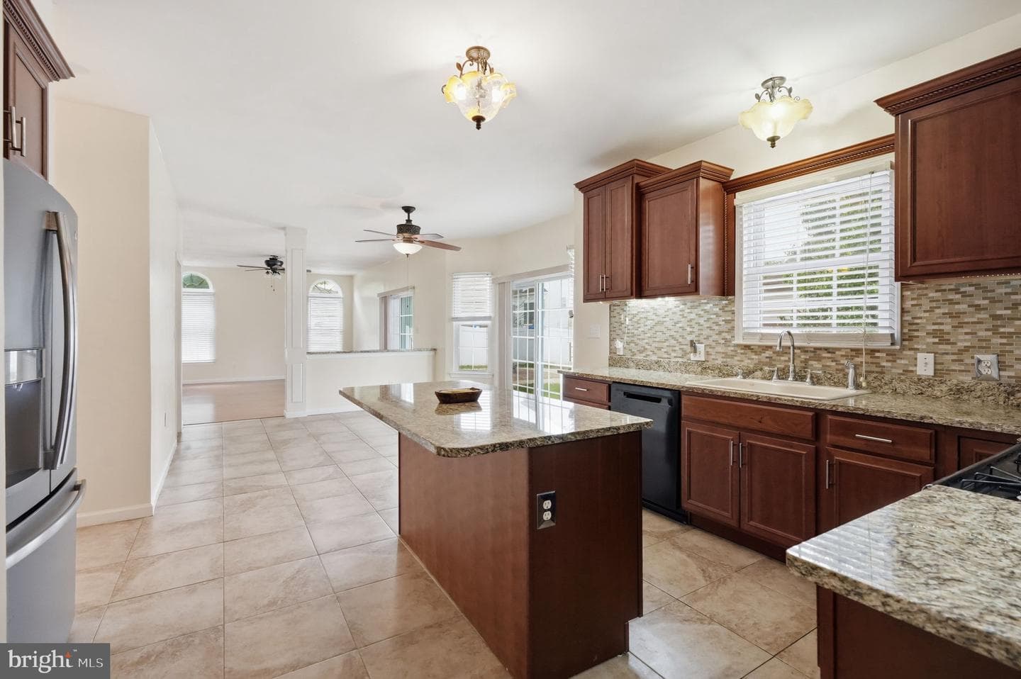 605 Georgia Avenue photo 13