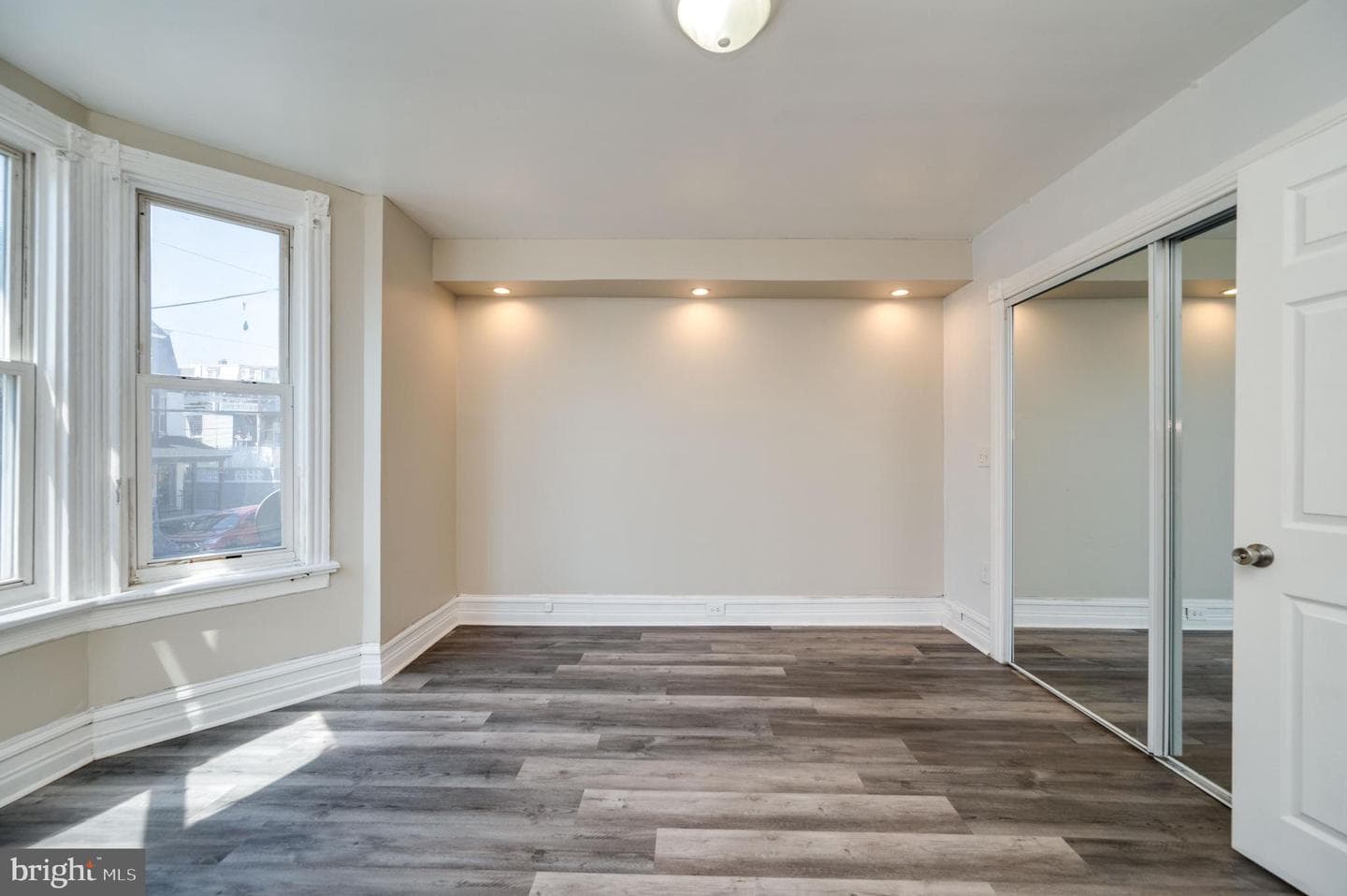 133 Greenwich St photo 19
