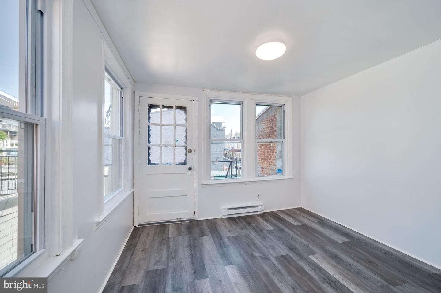 133 Greenwich St photo 32