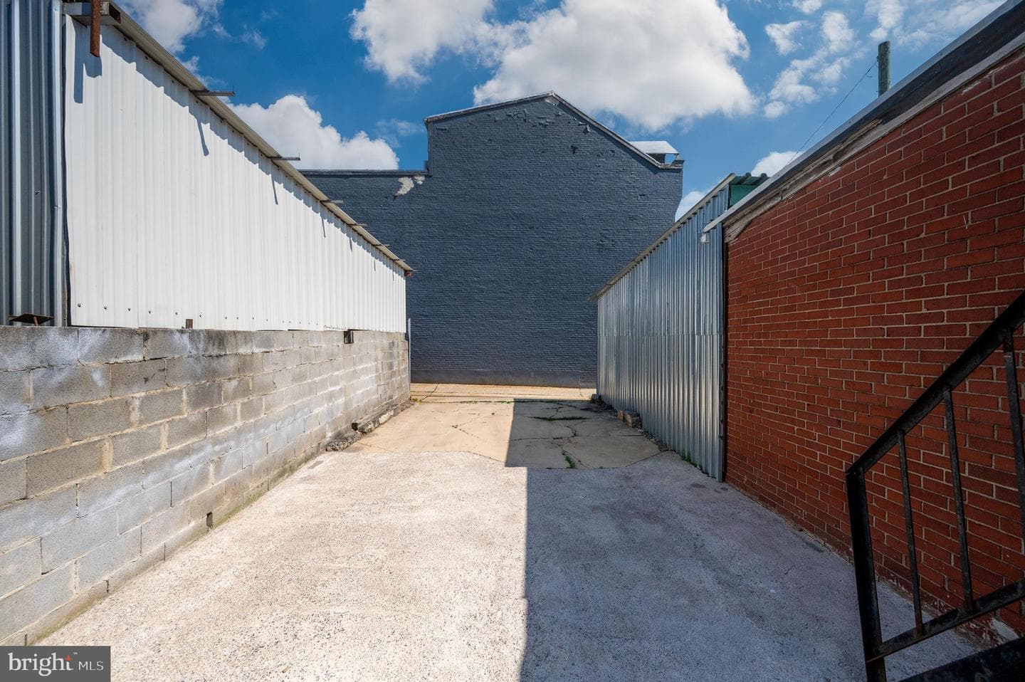 133 Greenwich St photo 34