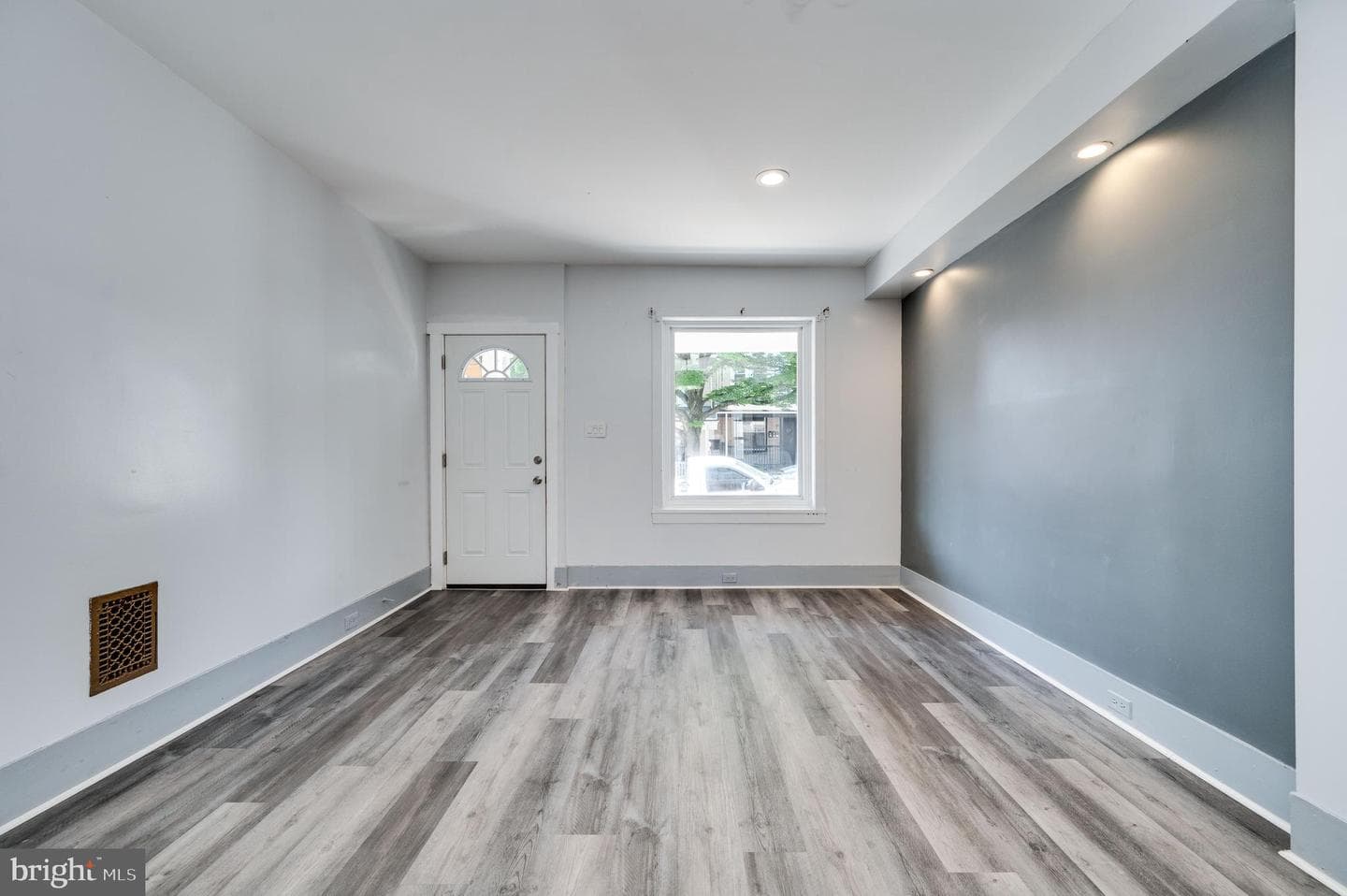 133 Greenwich St photo 6