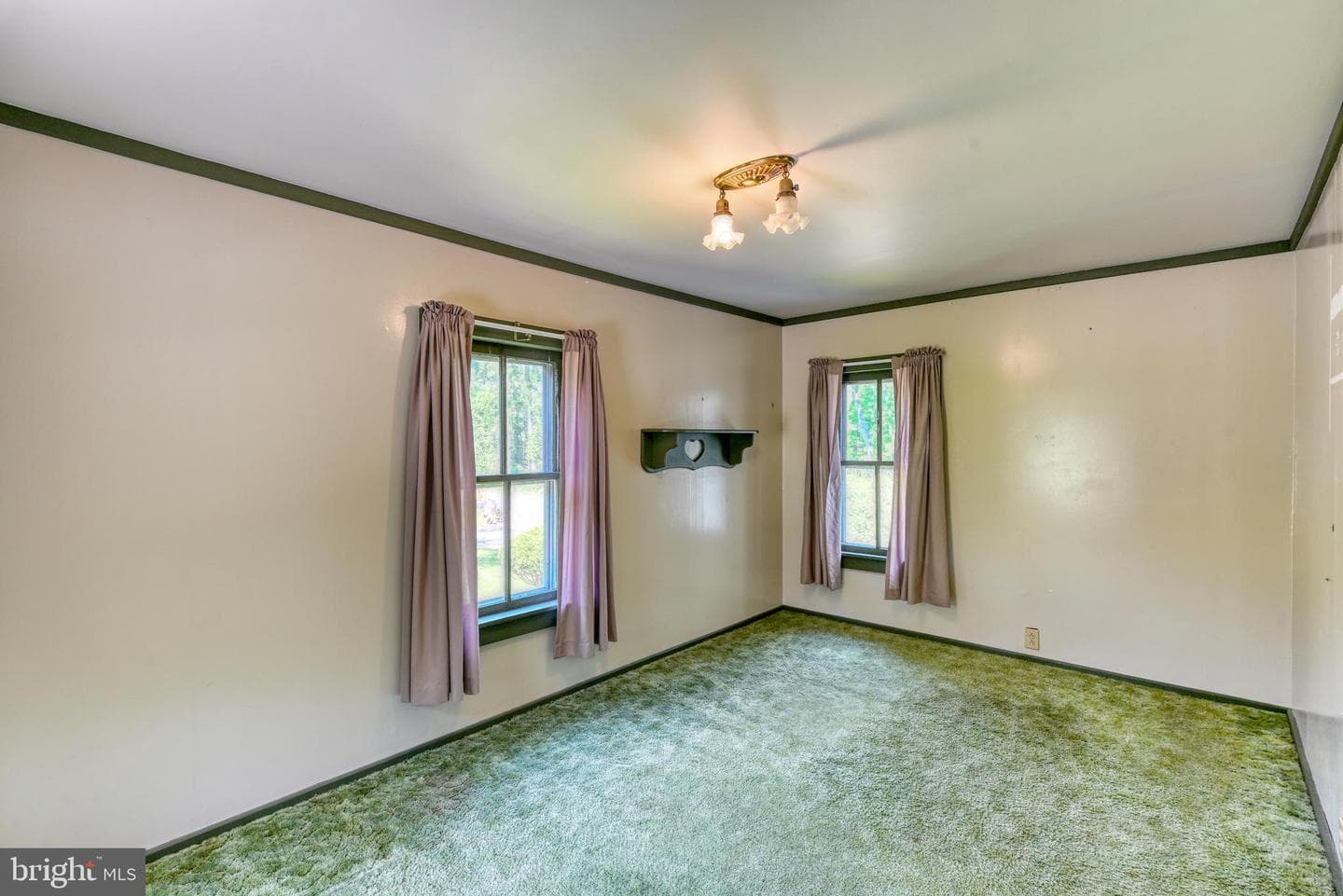 363 N Galen Hall Road photo 12