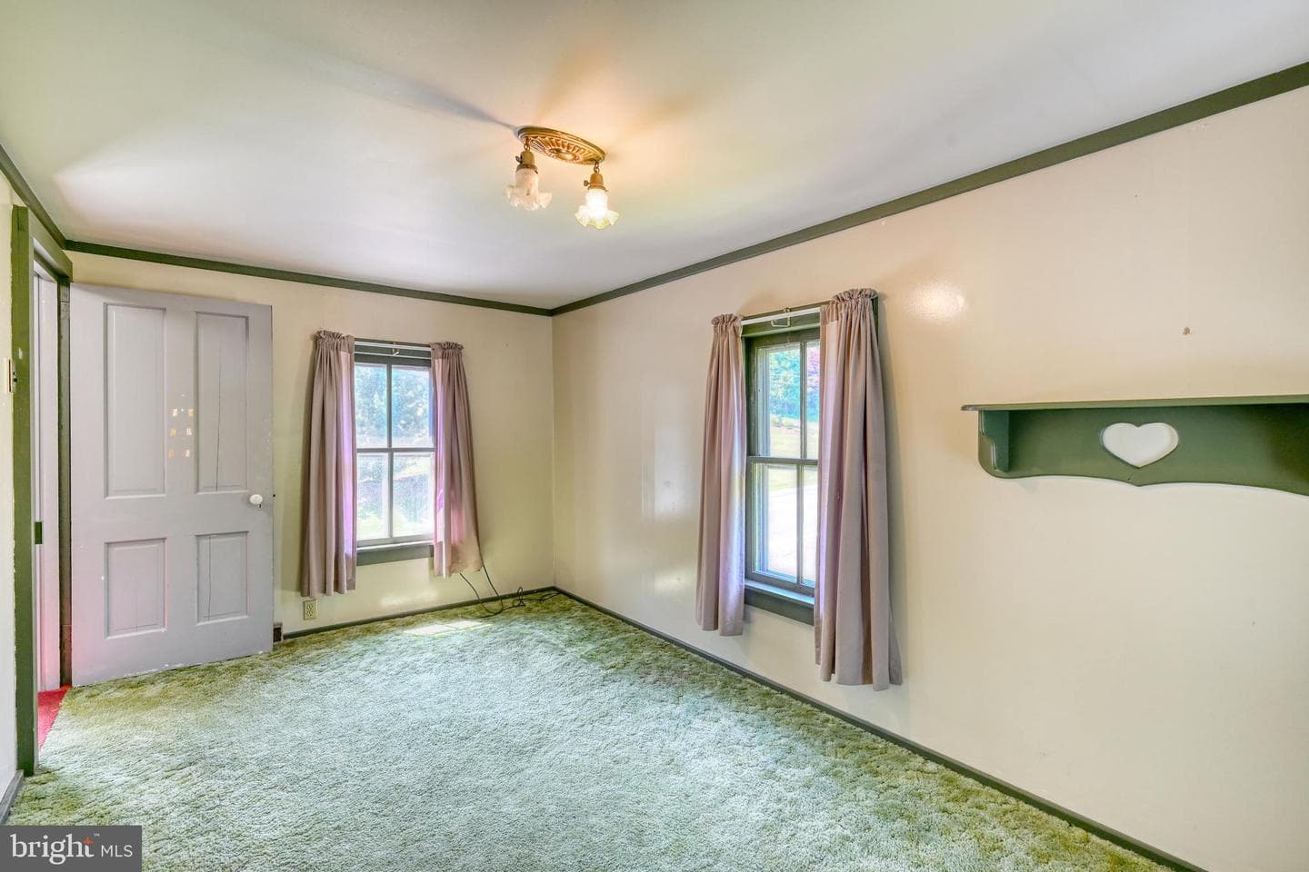 363 N Galen Hall Road photo 13