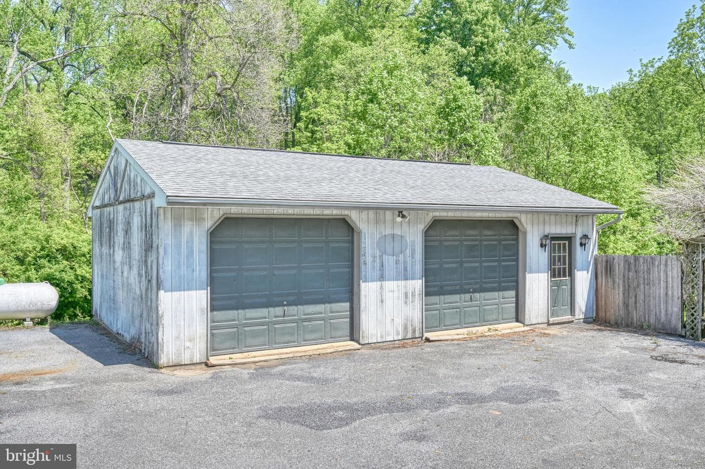 363 N Galen Hall Road photo 31