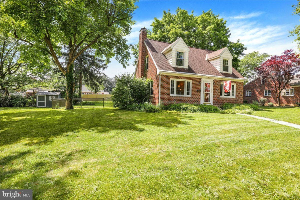4306 5th Avenue photo 3