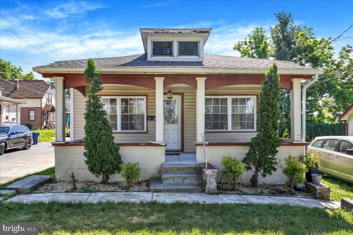 1820 Portland Avenue photo 2