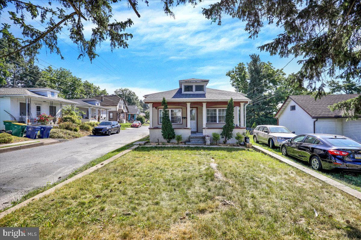 1820 Portland Avenue photo 3