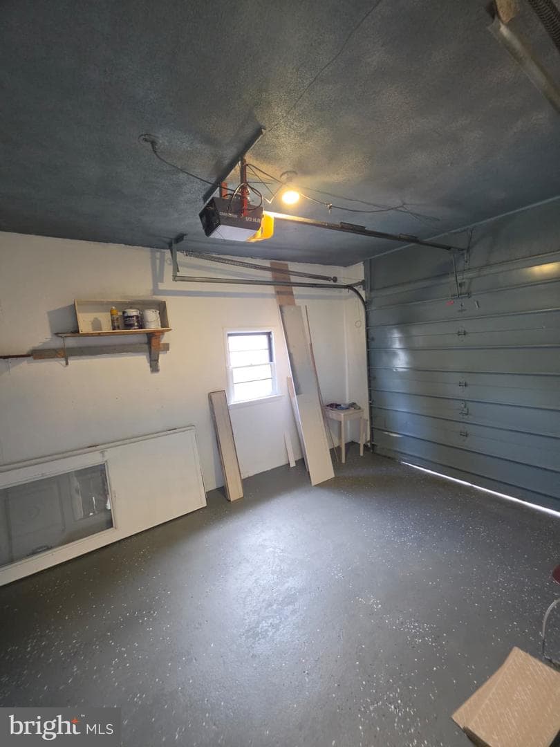 1441 Liggett Avenue photo 18