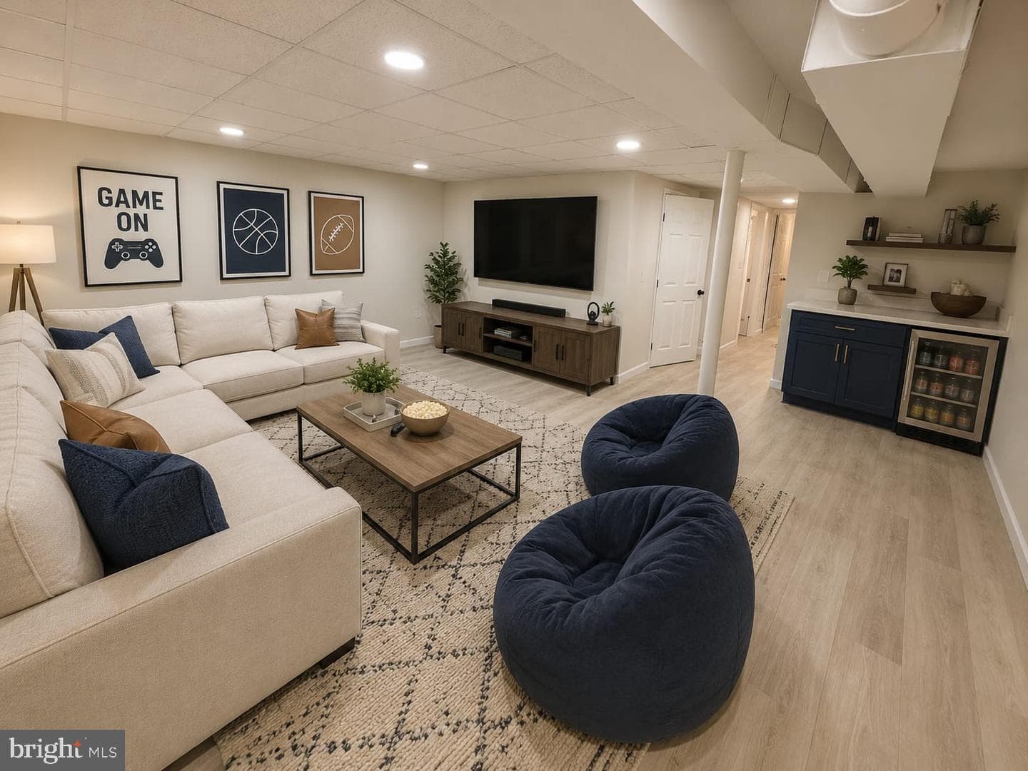 1441 Liggett Avenue photo 2
