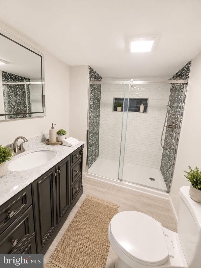 1441 Liggett Avenue photo 6